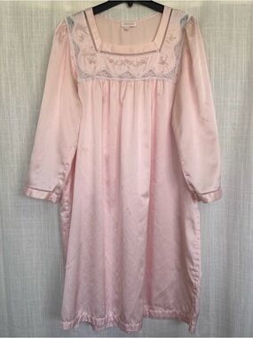 Vintage Barbizon Pink Satin Lace Nightgown Embroidered Lace Size L